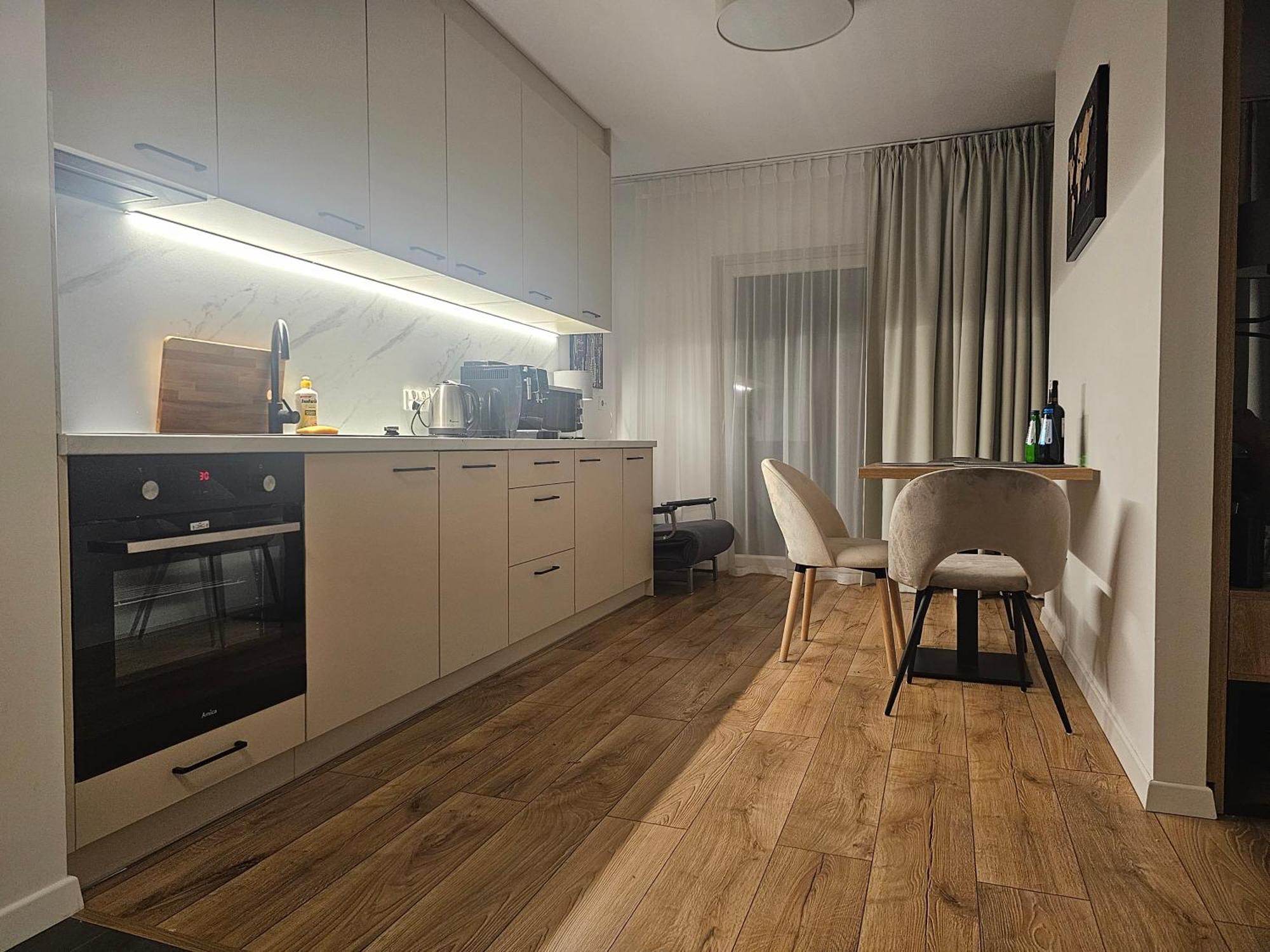 City Sense New Apartments - Main Station And City Center วรอตซวาฟ ภายนอก รูปภาพ