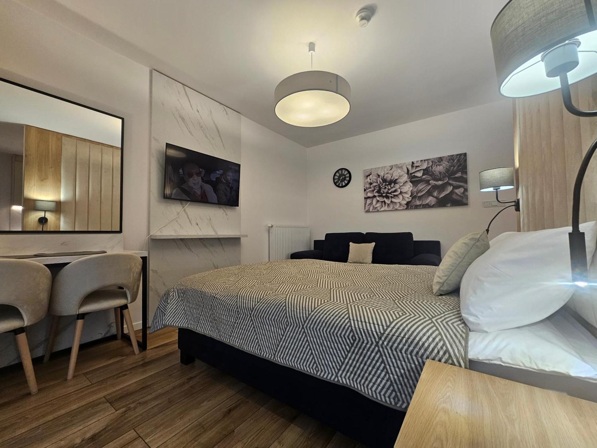 City Sense New Apartments - Main Station And City Center วรอตซวาฟ ภายนอก รูปภาพ