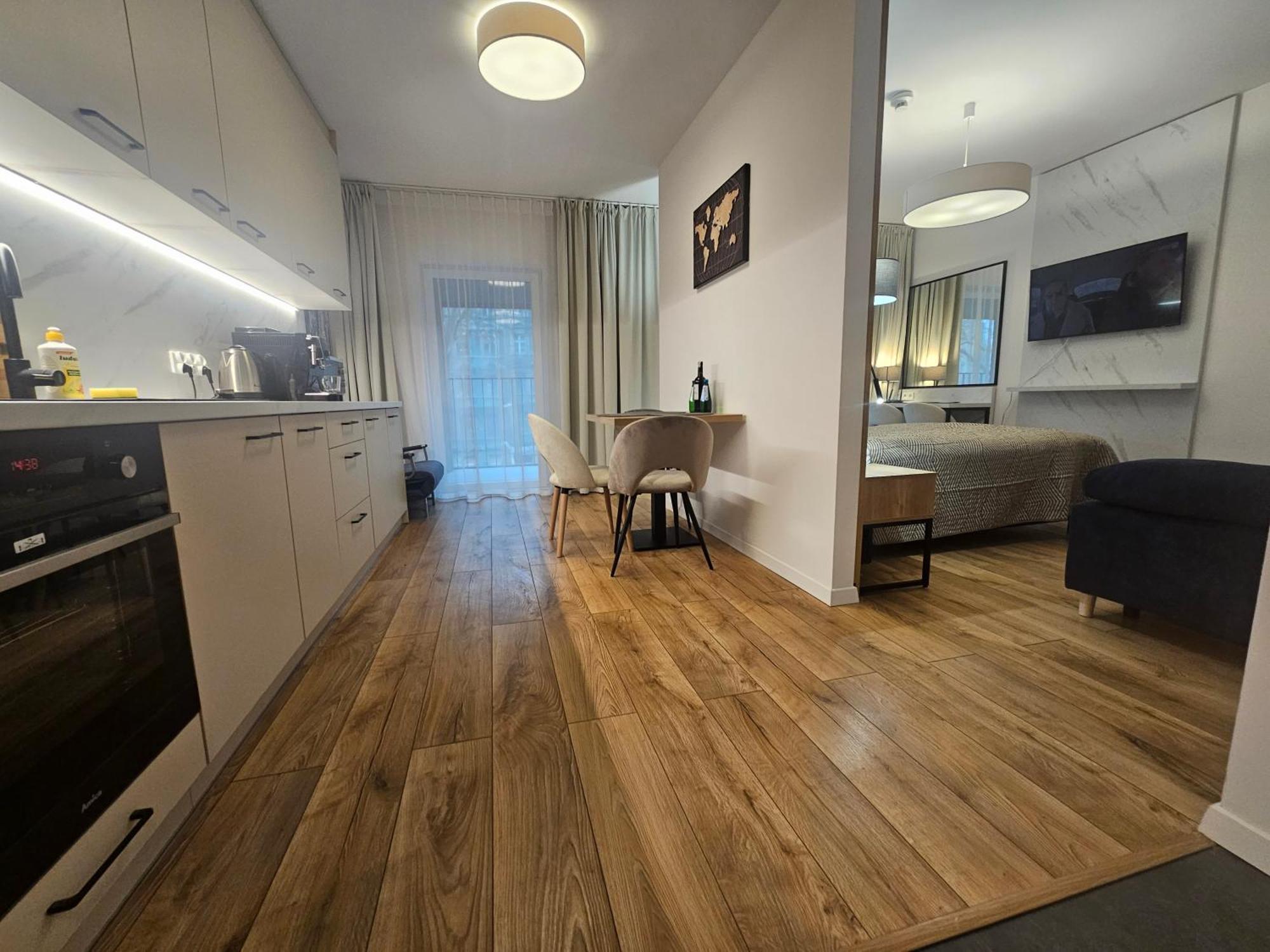 City Sense New Apartments - Main Station And City Center วรอตซวาฟ ภายนอก รูปภาพ