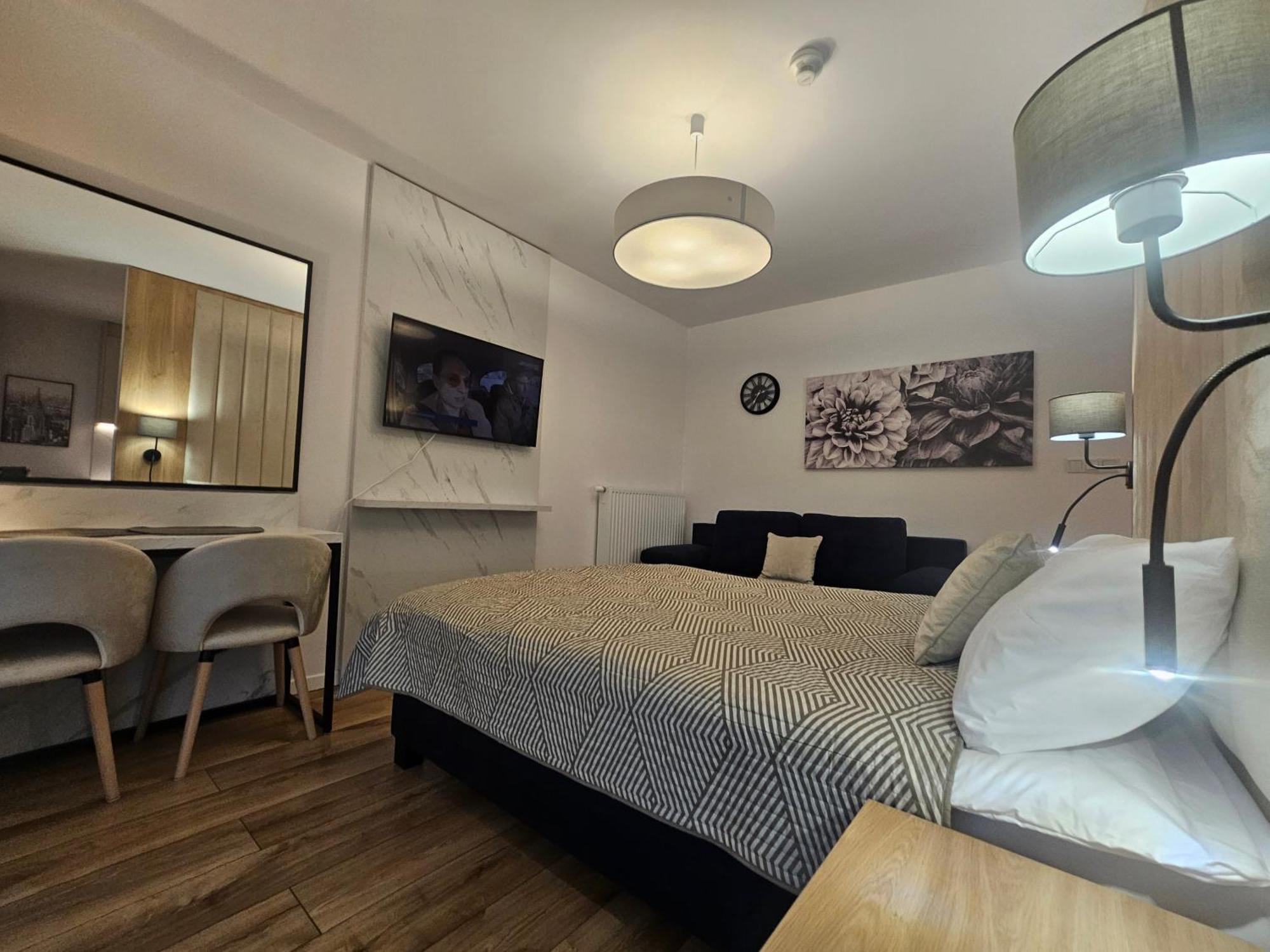 City Sense New Apartments - Main Station And City Center วรอตซวาฟ ภายนอก รูปภาพ